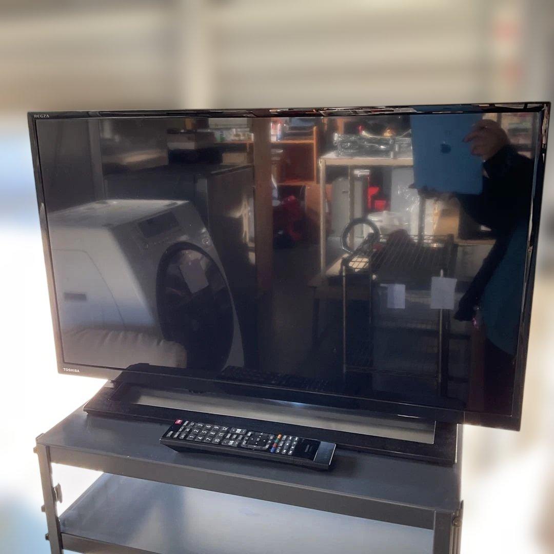 TOSHIBA REGZA 液晶テレビ 本体　2019年　32S22 中古　⓵