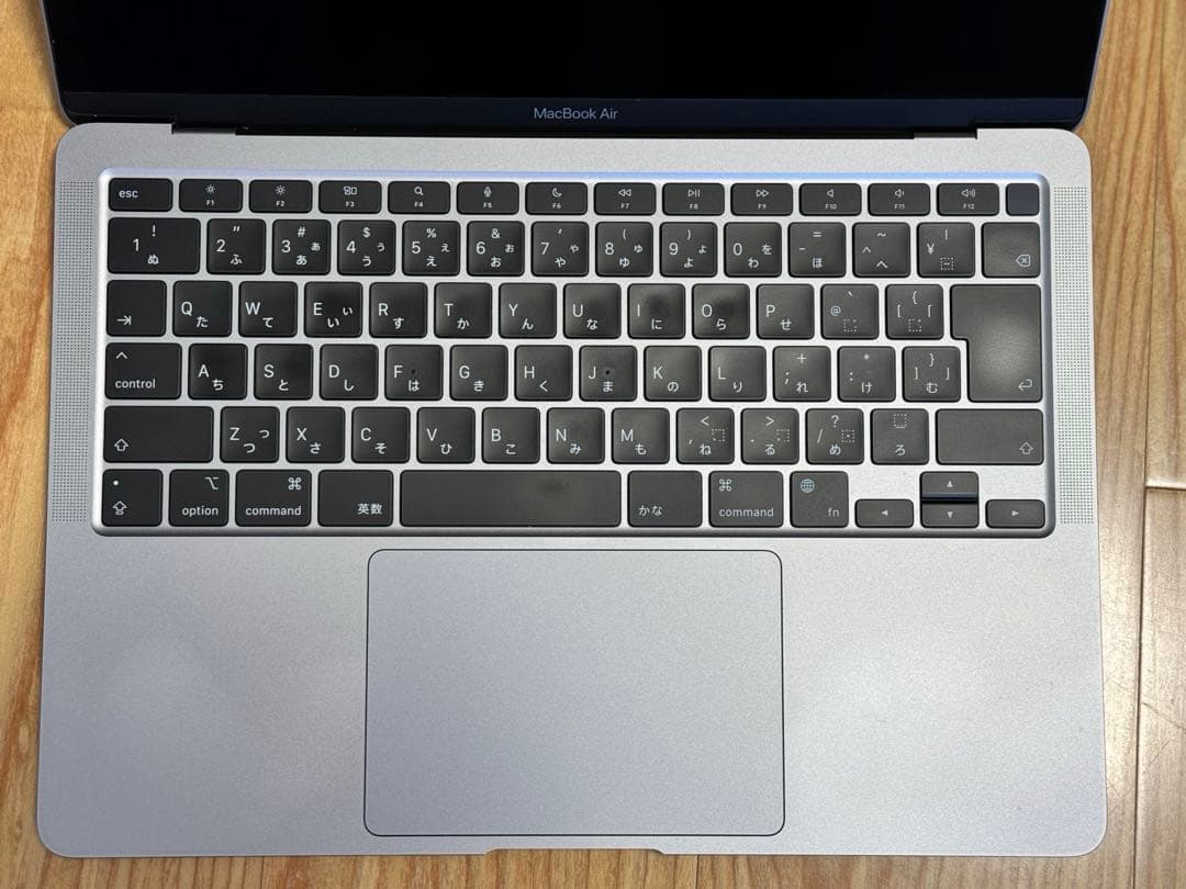 MacBook本体 MacBook Air (M1, 2020) 16GB 256