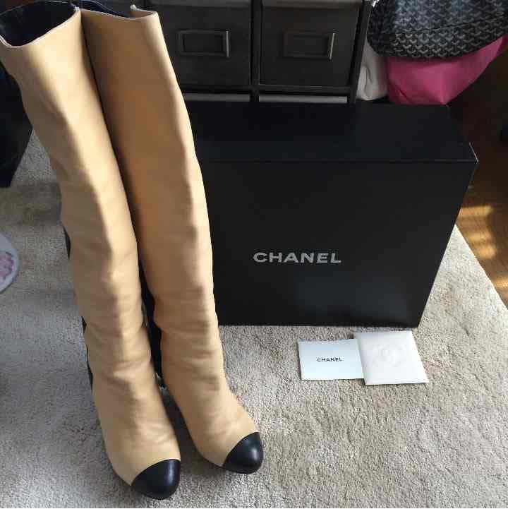 CHANELニーハイバイカラーブーツベージュ黒