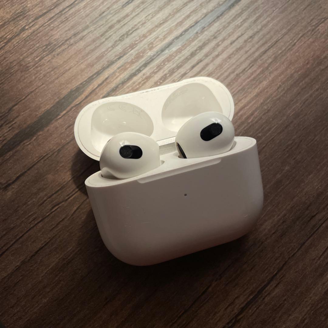 AirPods本体 USB-C充電対応 ホワイト