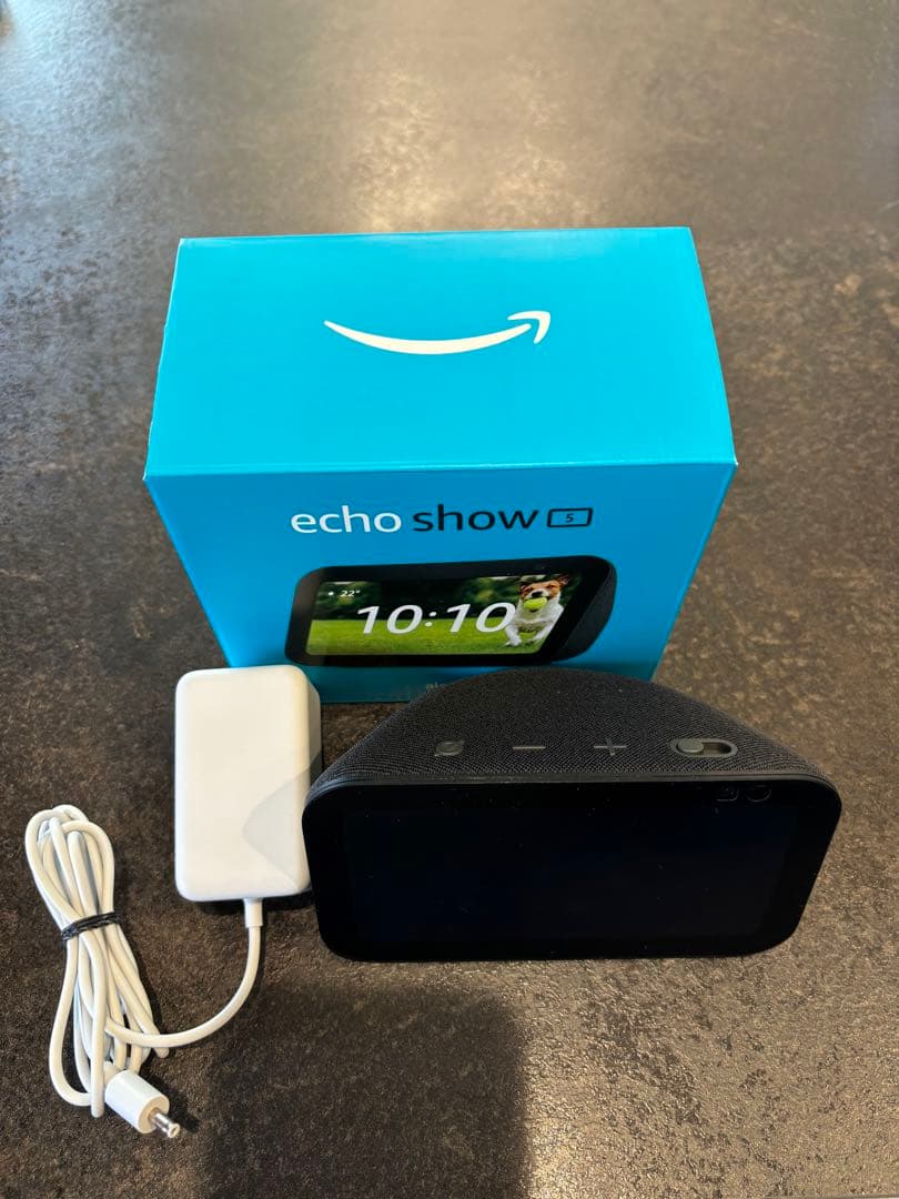 Echo Show 5 第3世代 - チャコール(保護フィルム付き)