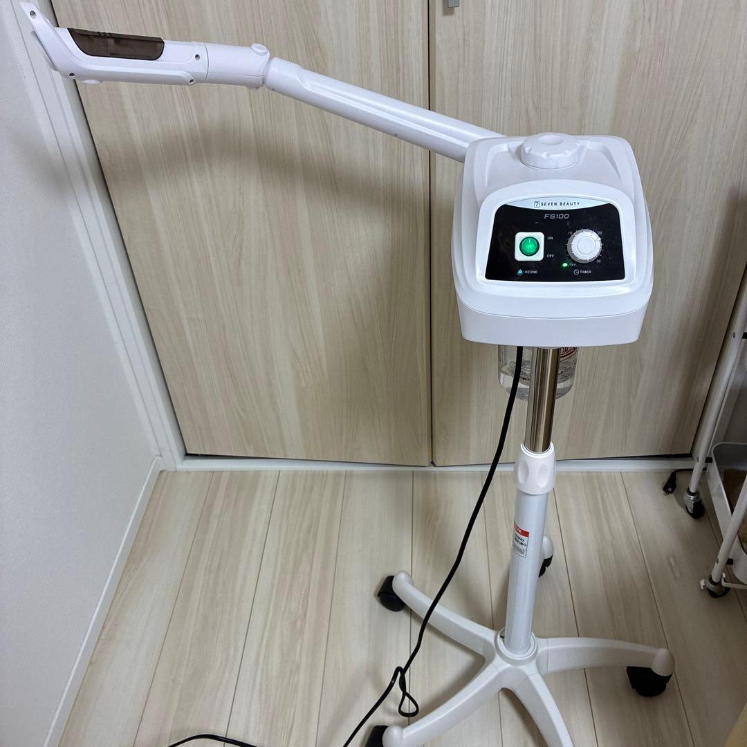SEVEN BEAUTY FS100 フェイススチーマー