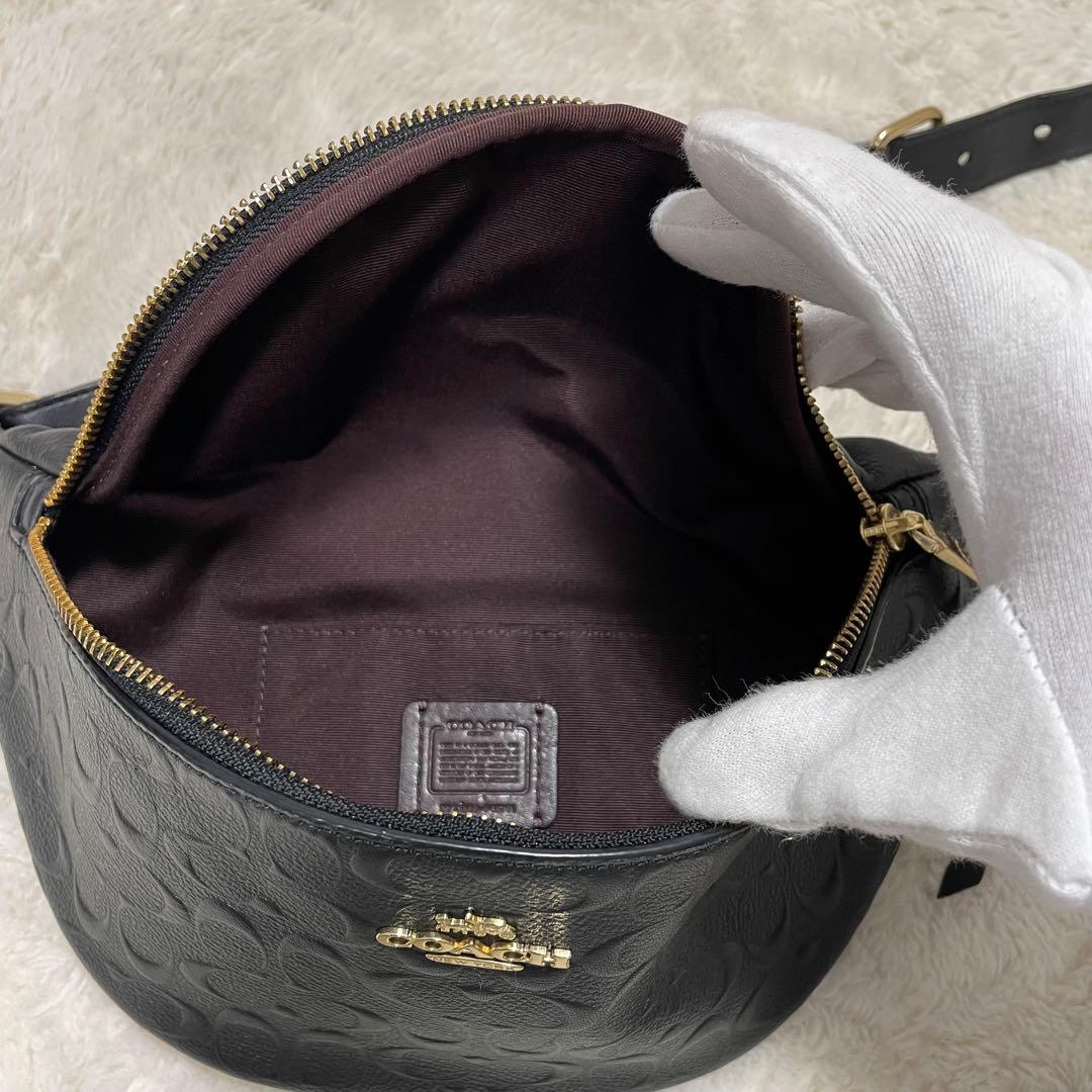 美品 COACH コーチ F48741 エンボスシグネイチャー ボディバッグ