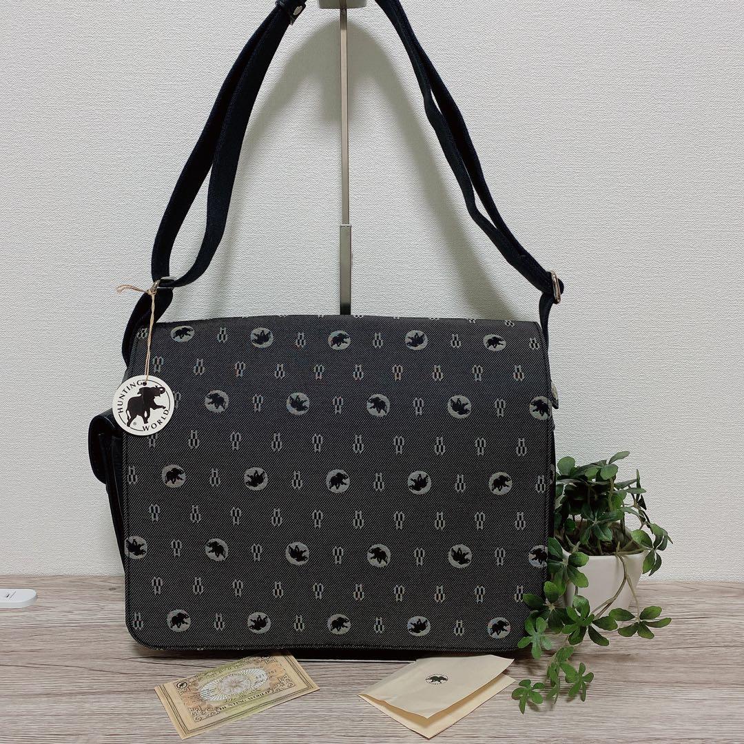 ハンティングワールド 　ショルダーバッグ 　モノグラム　メッセンジャーバッグ