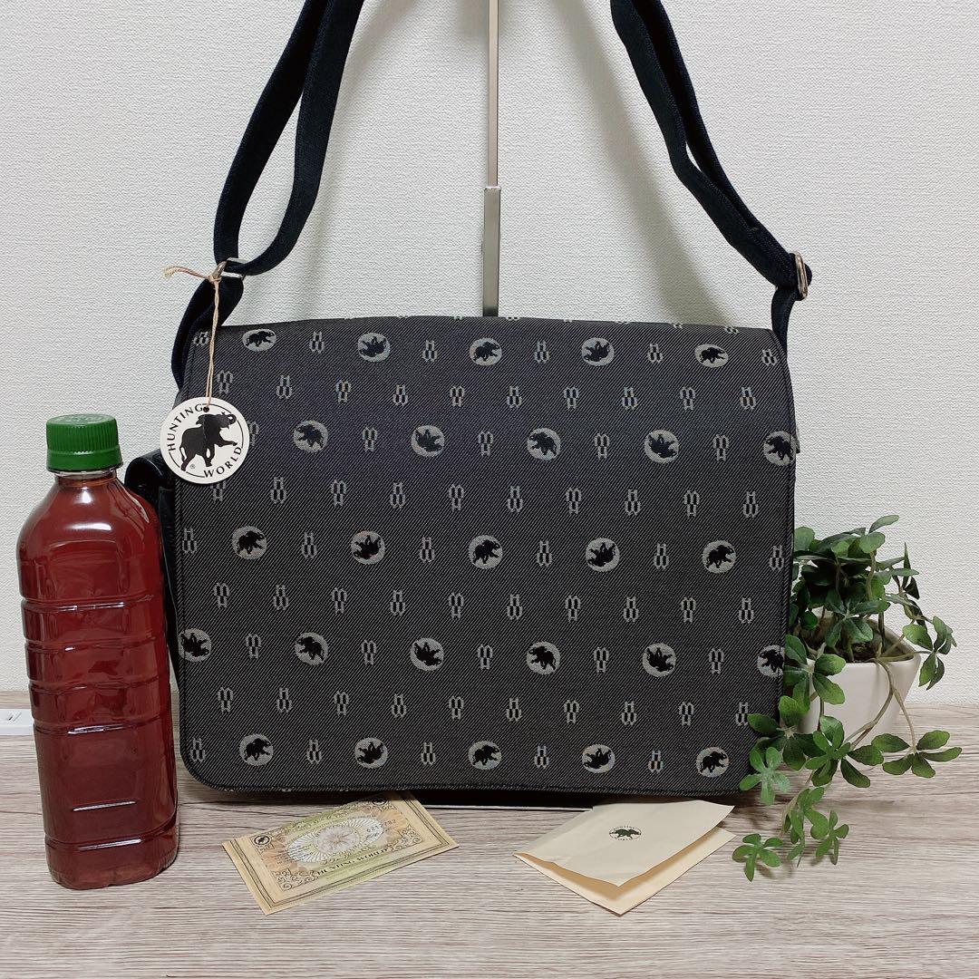 ハンティングワールド 　ショルダーバッグ 　モノグラム　メッセンジャーバッグ