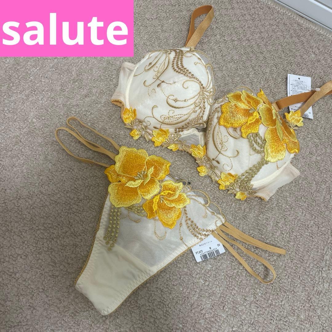 ★新品タグ付★ワコール　サルート Salute E65ブラ&Tバックセット