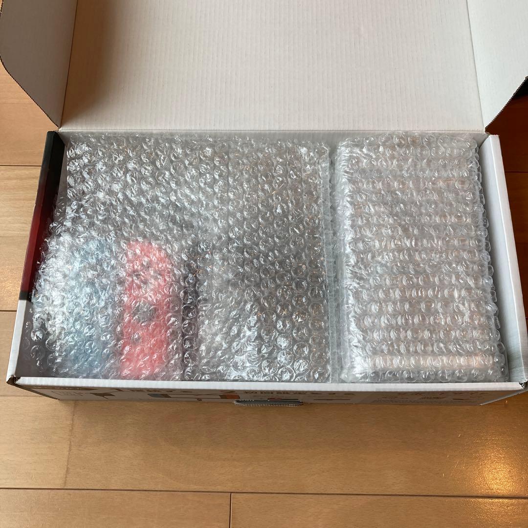 ニンテンドースイッチ 本体、充電グリップ、他含め4点セット　まとめ売り