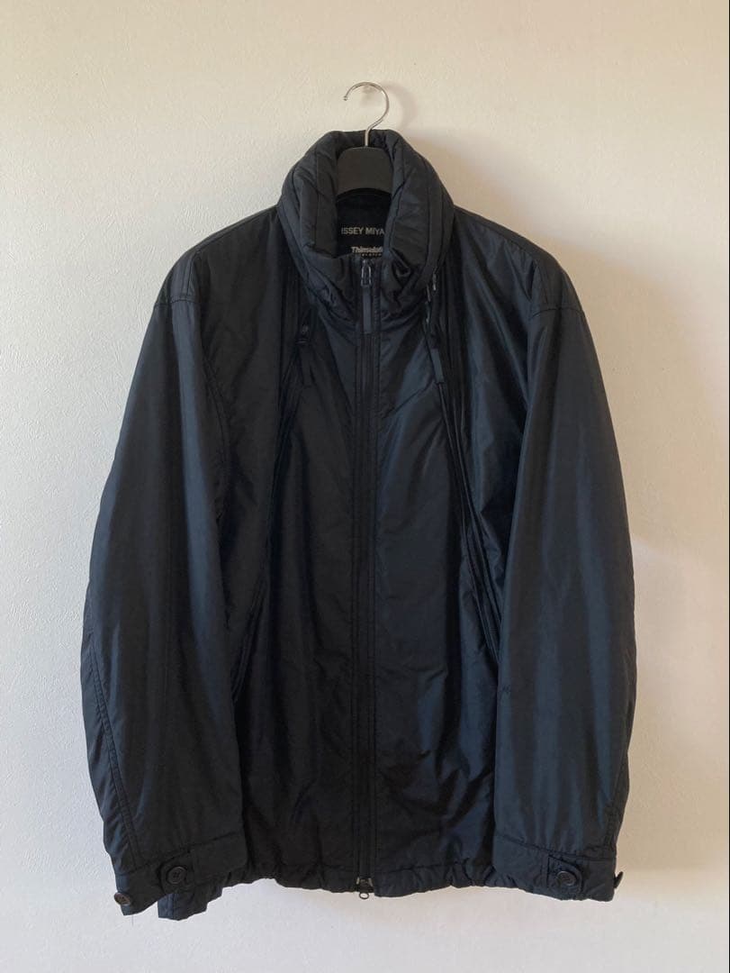 ISSEY MIYAKE ブラック ナイロンジャケット