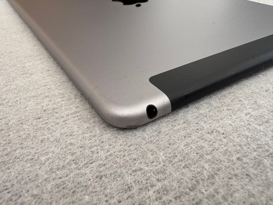 iPad Air2 128GB スペースグレイ Wi-Fi セルラーモデル