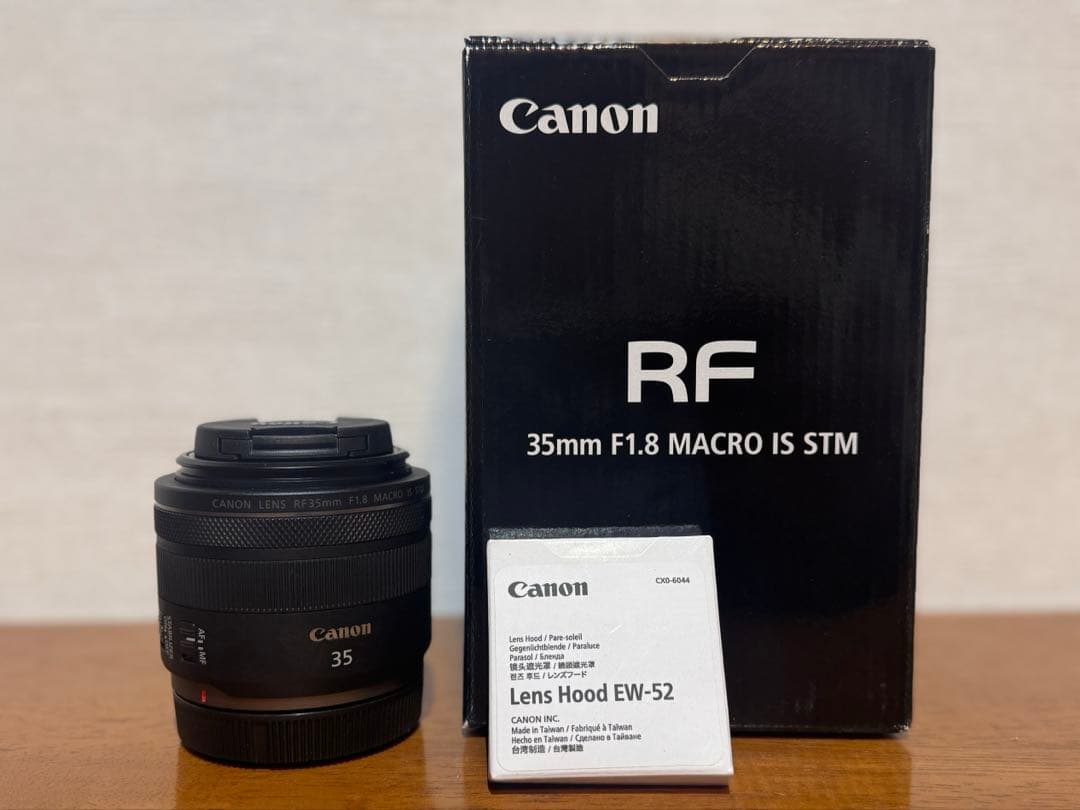 Canon RF 35mm F1.8 MACRO IS STM レンズフード付き