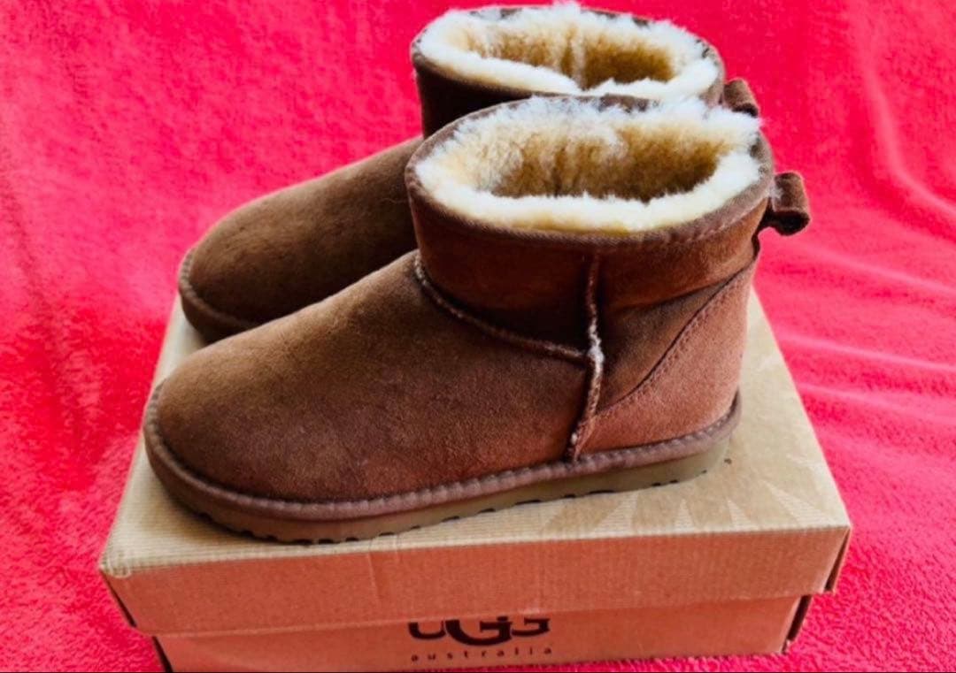 UGG オーストラリア ムートンブーツ USA9 26cm 箱付き ベージュ