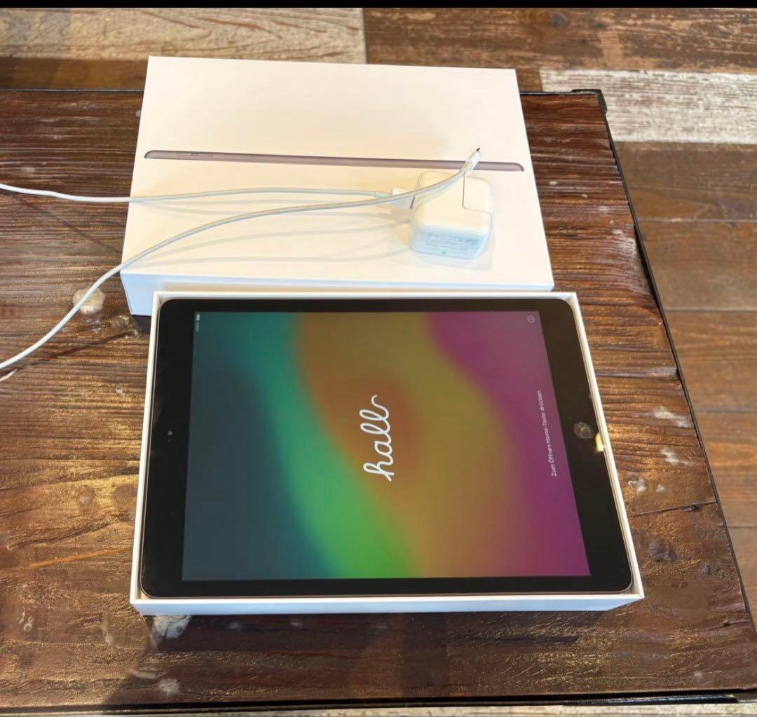 iPad (第7世代) 32GB スペースグレー Wi-Fi