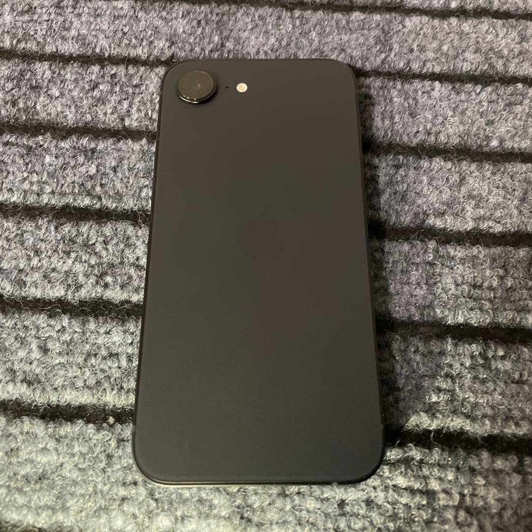 166 Apple iPhone16e 128GB ブラック SIMフリー