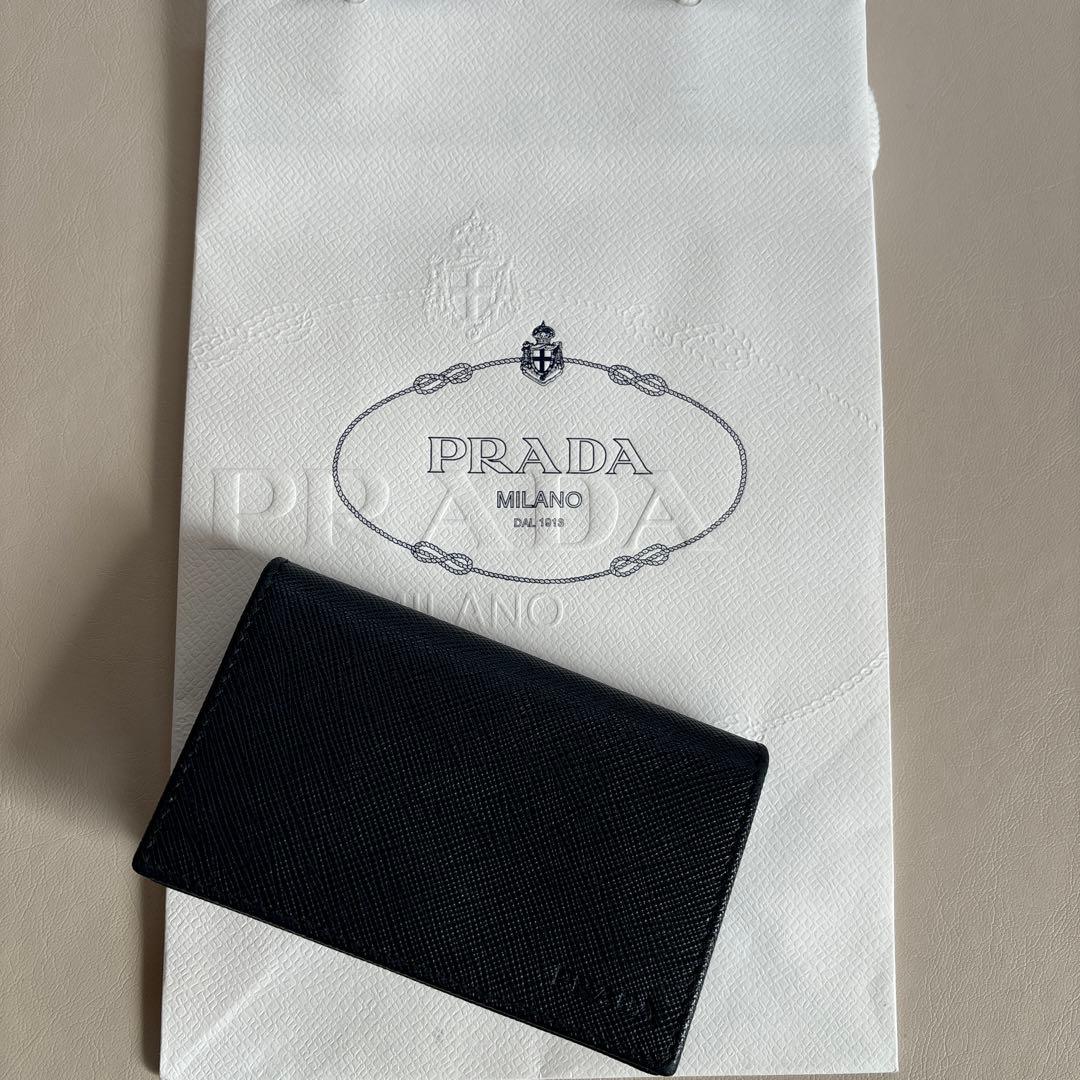 プラダ　カードケース　名刺入れ