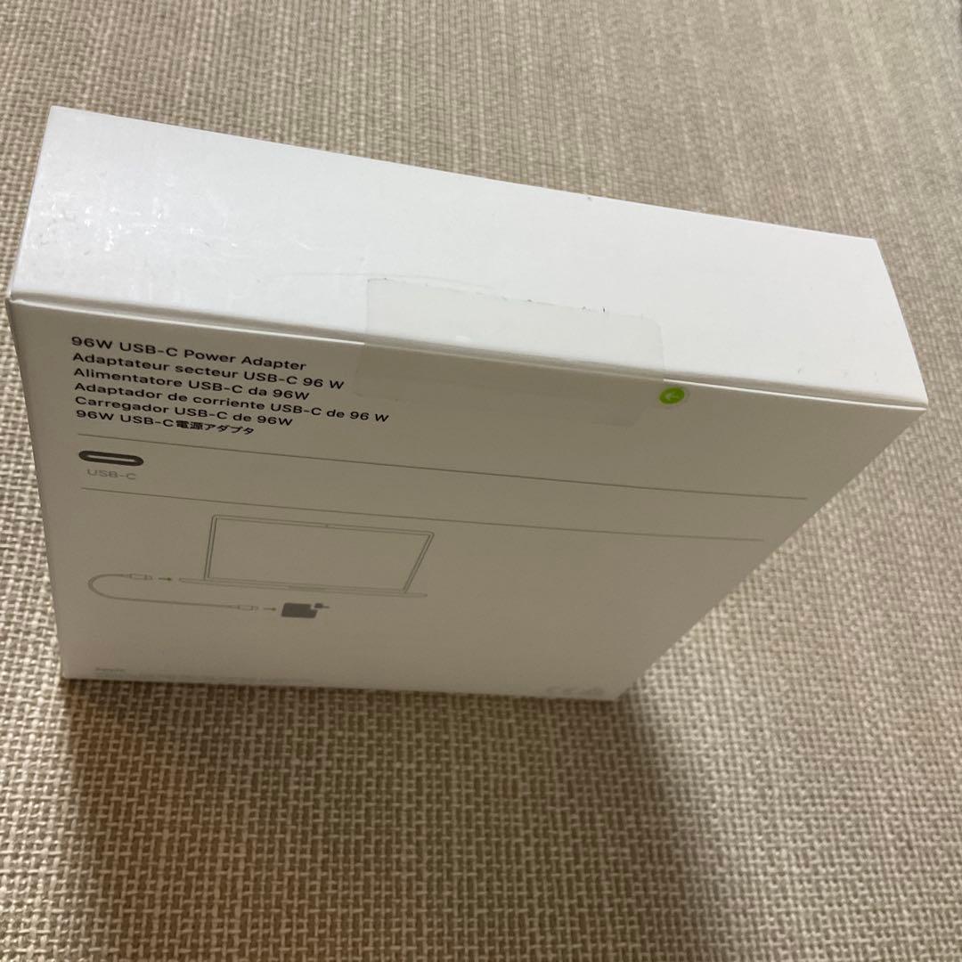 (期間限定価格)Apple純正品　96W USB-C Power Adapter