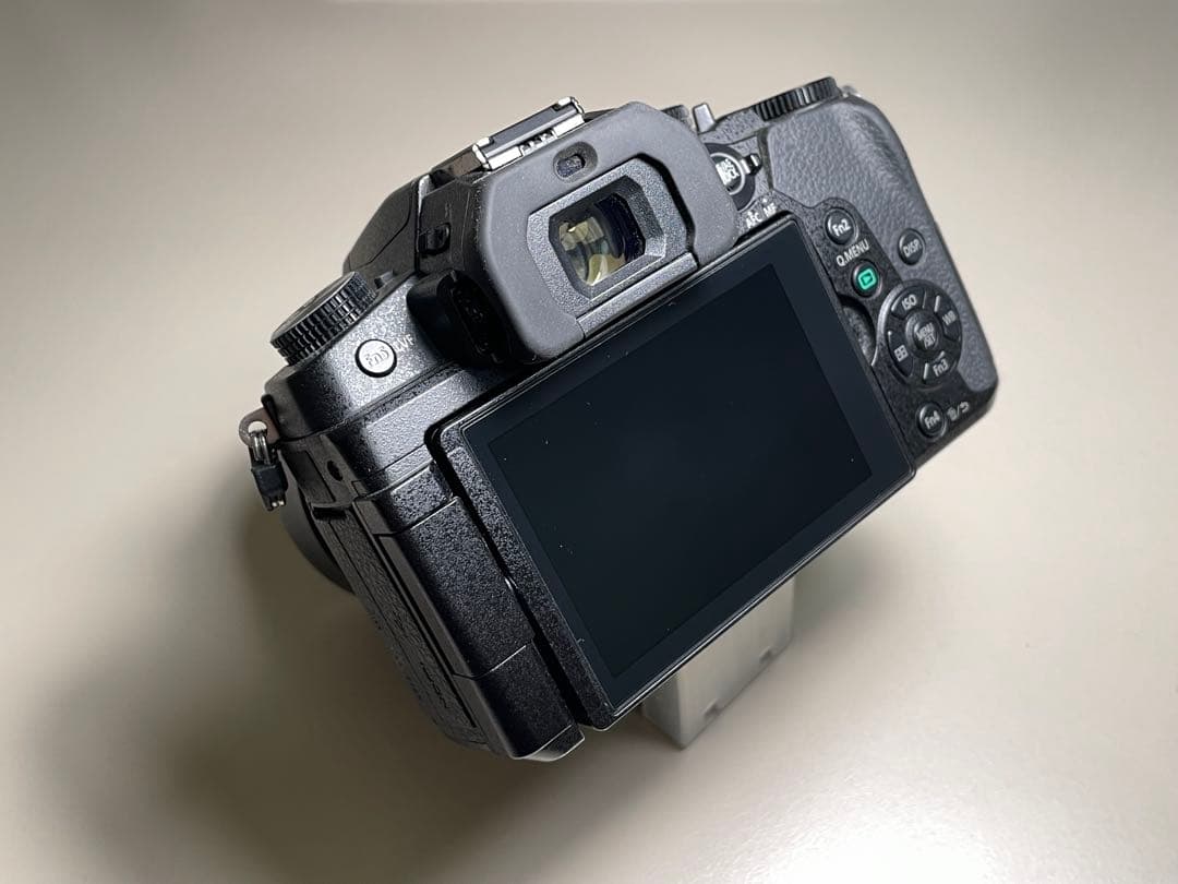 Panasonic ミラーレス一眼 LUMIX G8 レンズキット