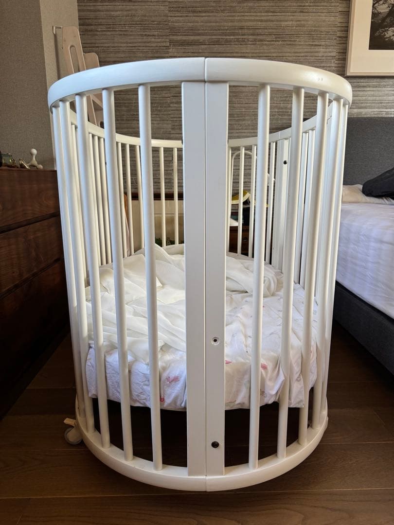 STOKKE sleepi 円形ベビーベッド ホワイト