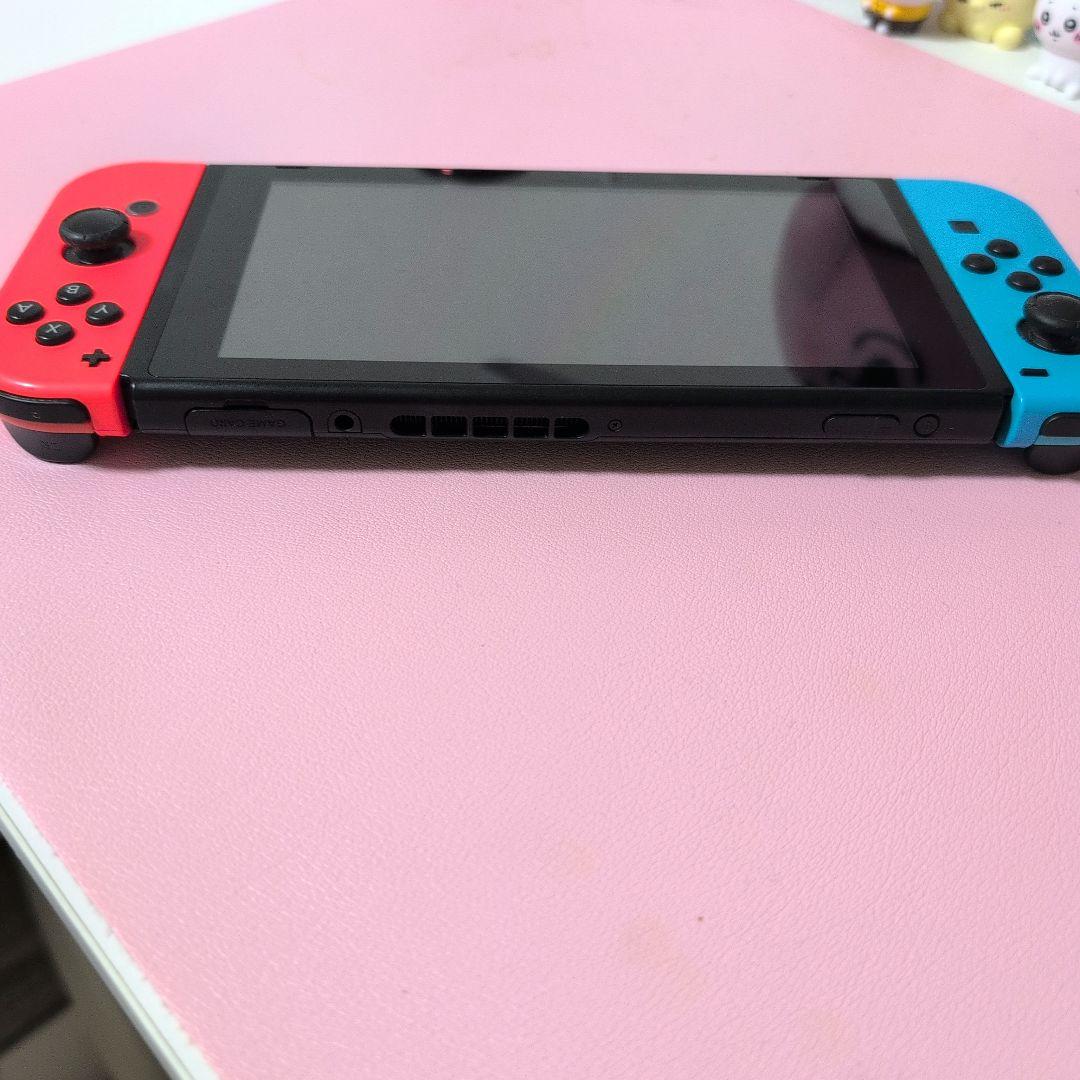 Nintendo　Switch　本体のみ　ニンテンドースイッチ