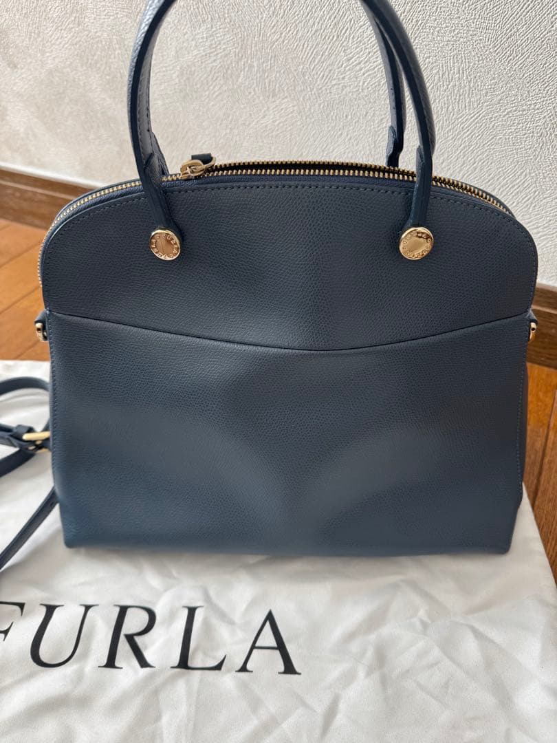 値下げ　FURLA パイパー　ハンドバッグ　Grigio Blu セレモニー用