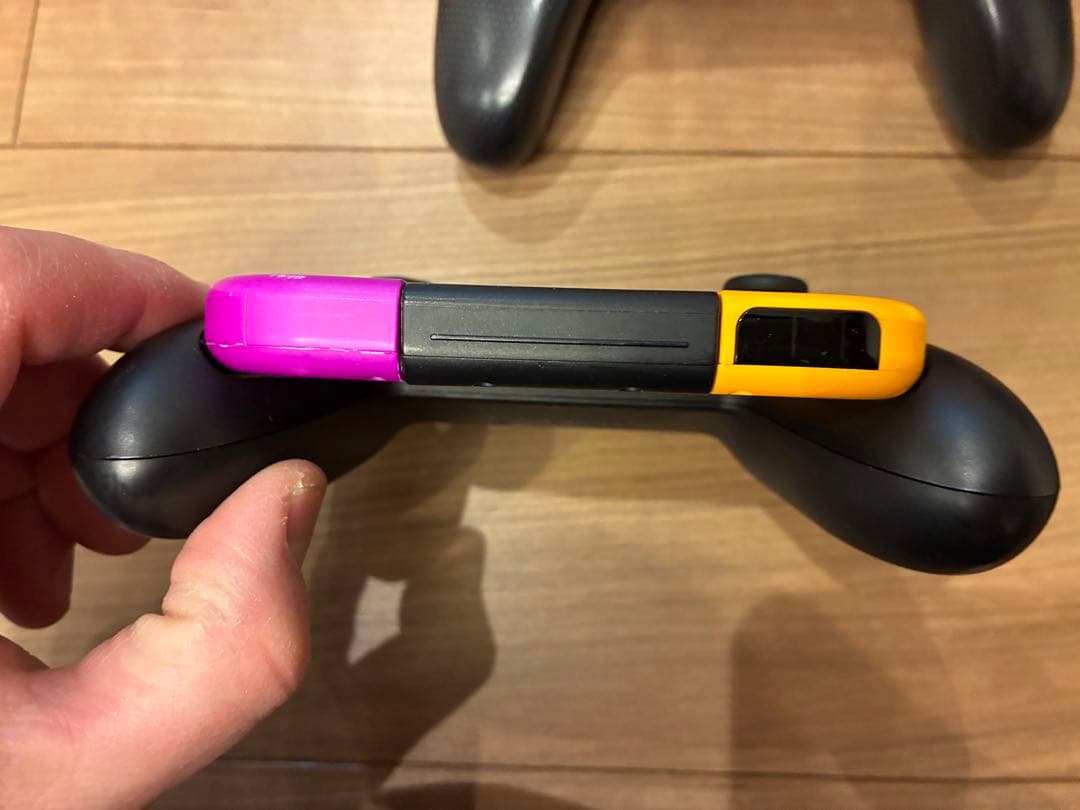 ぽ*こ様 Nintendo Switch 本体 ネオンイエロー・ネオンパープル