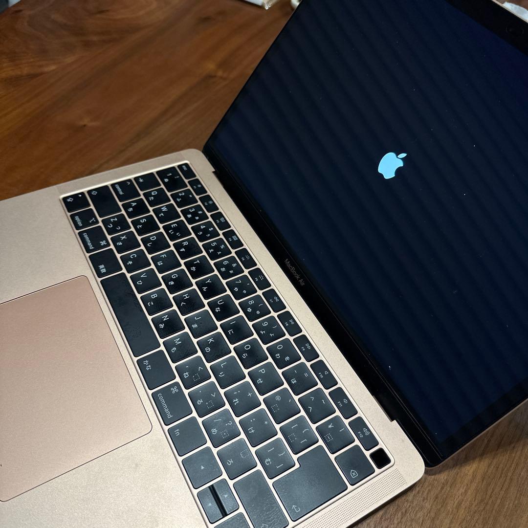 【たか】MacBook Air 2018 8GB 128GB
