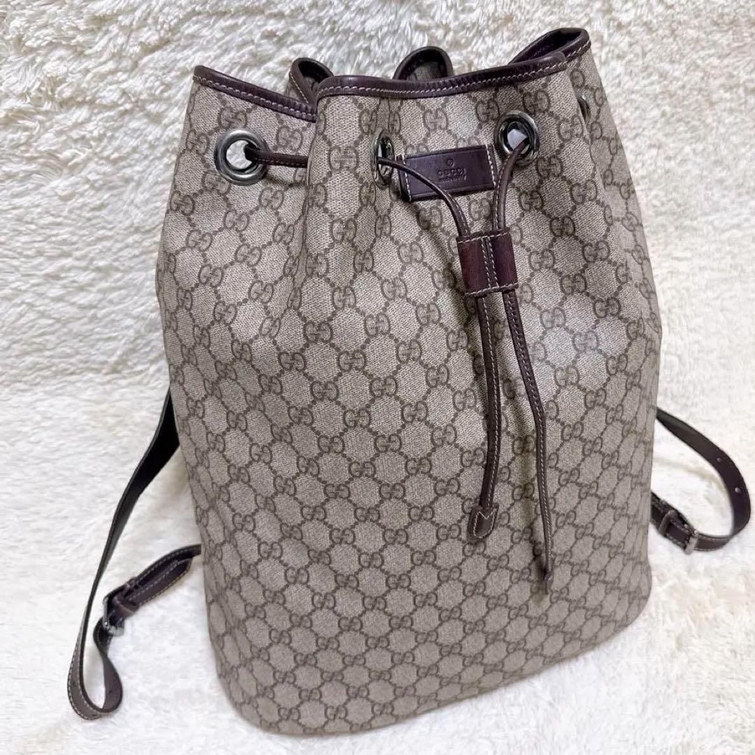2301 希少美品✨GUCCI 大容量 リュック GG PVC 巾着型 ブラウン