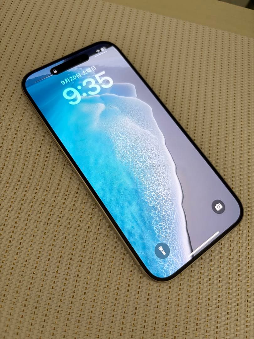 iPhone 15 Pro 128GB 白