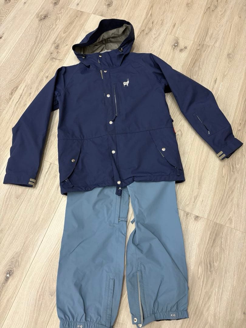 KM4K スノーボードウェアセット　上M下L