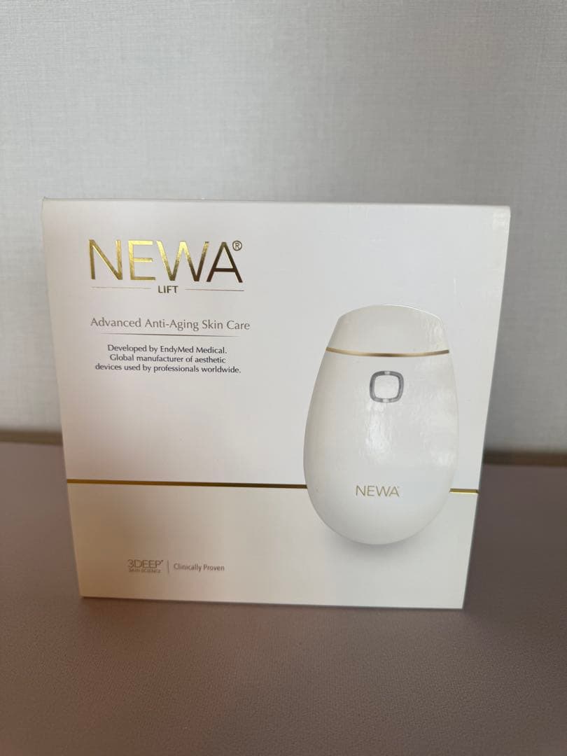 NEWAリフト★ニューワリフト★美顔器★箱、説明書