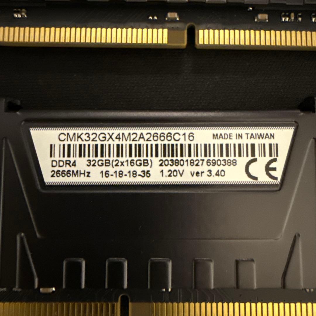 メモリー Corsair Vengeance LPX DDR4 32GB (2x16GB)