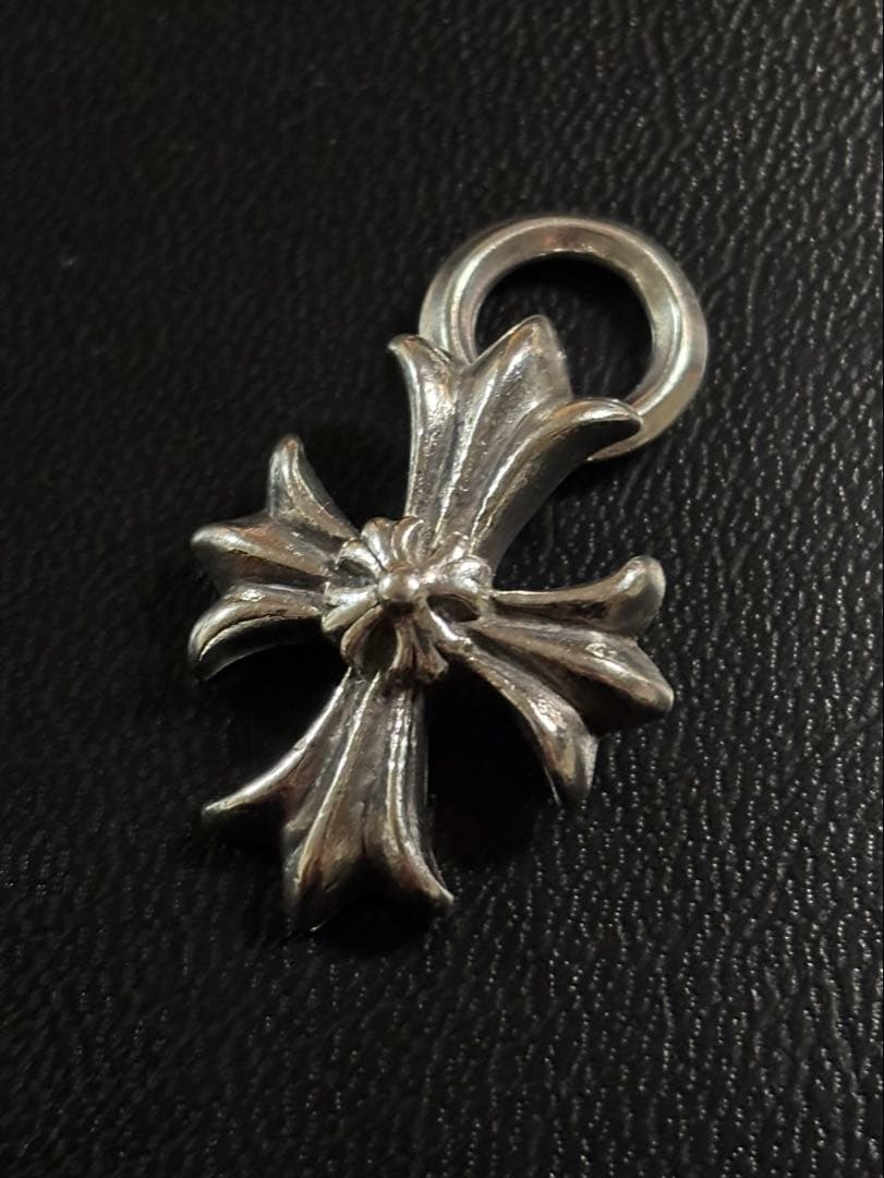 クロムハーツ ダブルCH プラス クロス ペンダント トップ