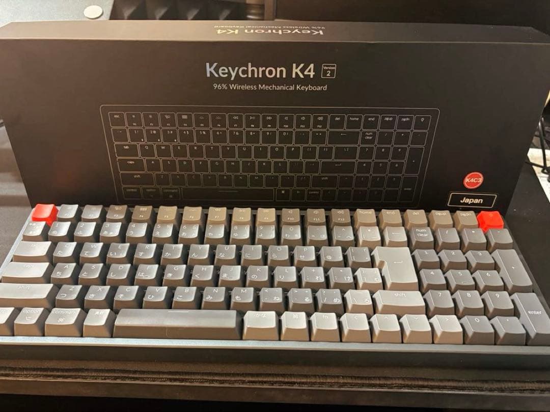 Keychron K4 v2 茶軸 日本語配列 RGBライト