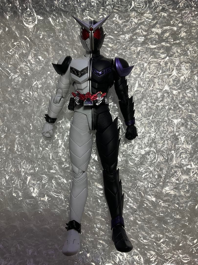 【中古】S.H.Figuarts（真骨彫製法）仮面ライダーW ファングジョーカー
