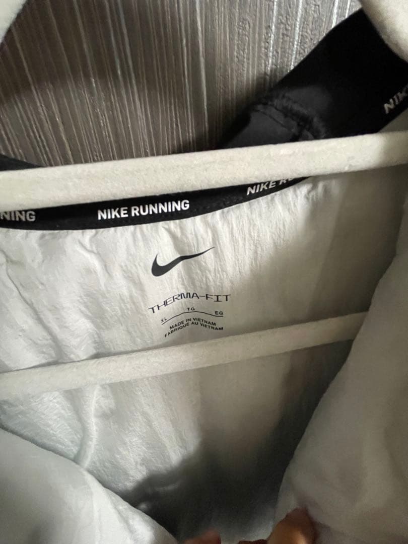 Nike Therma-FIT エアロレイヤーランニングジャケット　XL