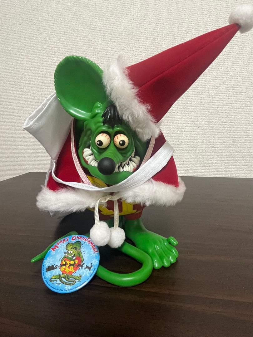 Rat Fink Doll サンタコスチューム付き