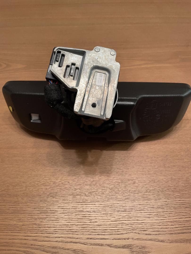 アルファード30系後期　純正デジタルインナーミラー&カメラ