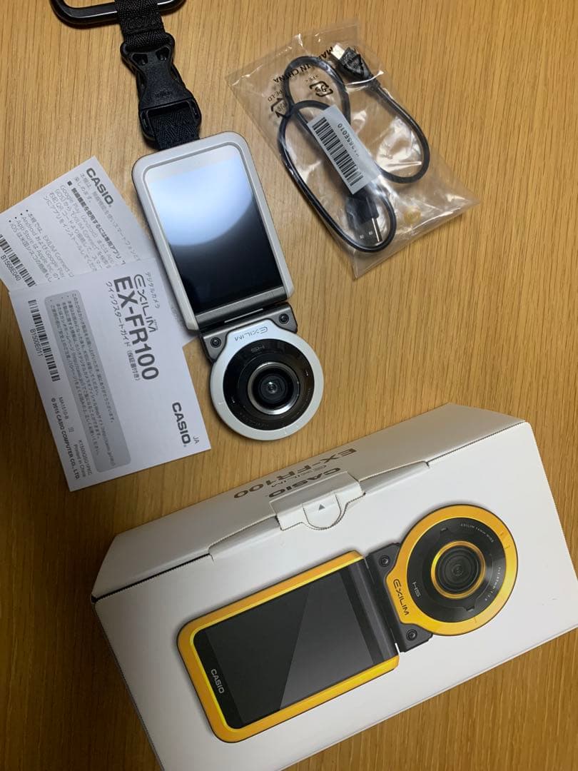 Casio EX-FR100 デジタルカメラ