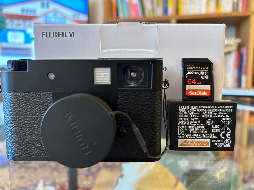 【新品同様品】3000円相当SD付 FUJIFILM X-half ブラック