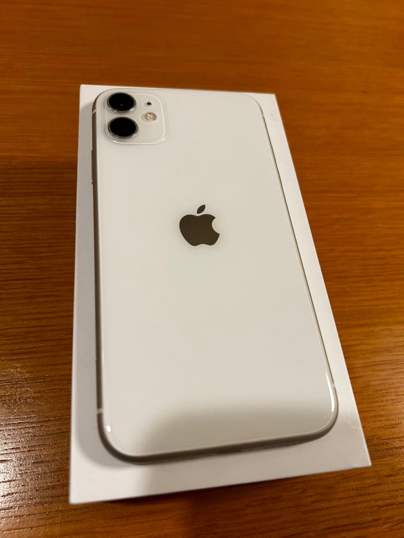 【値下げ】Apple iPhone 11 ホワイト 本体