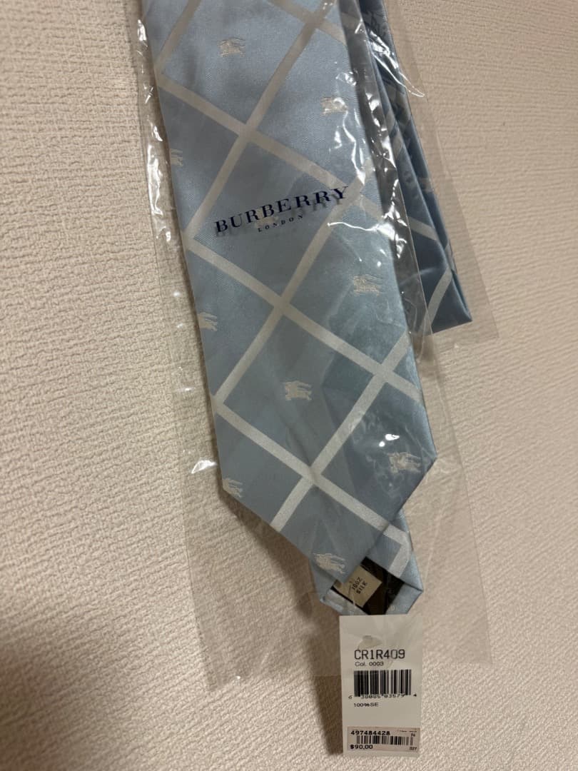未使用品 BURBERRY ネクタイ