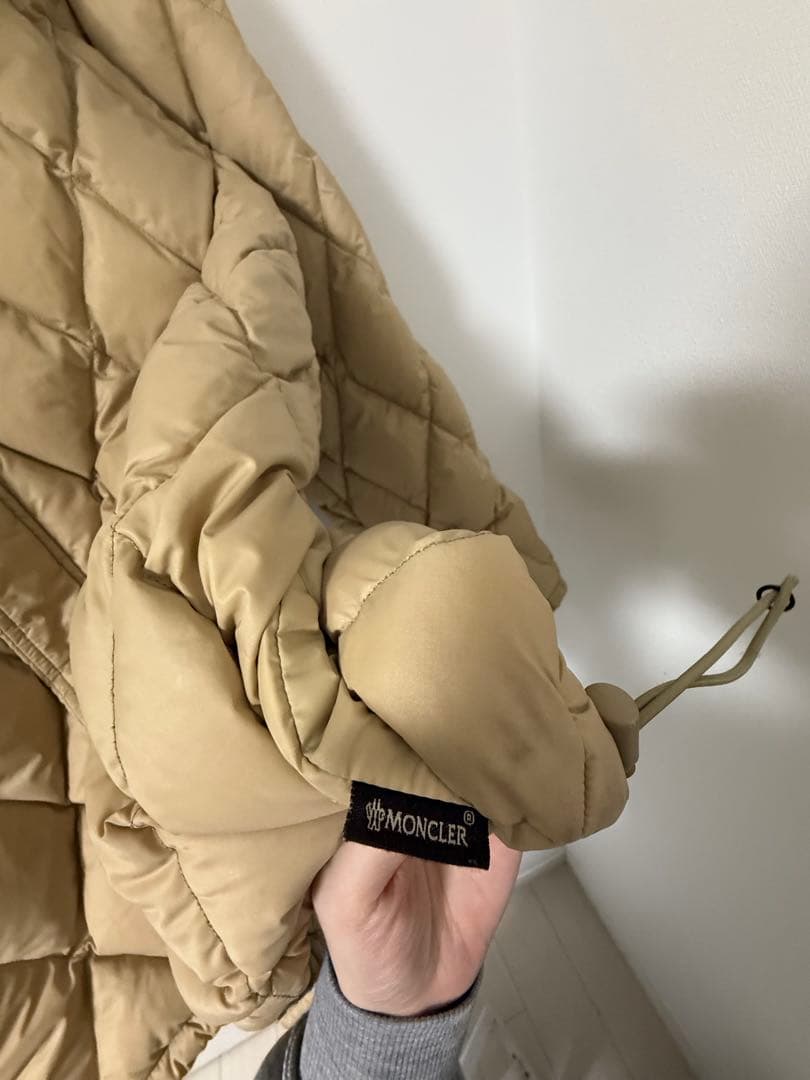 MONCLER ベージュ ダウンジャケット キルティングサイズ3