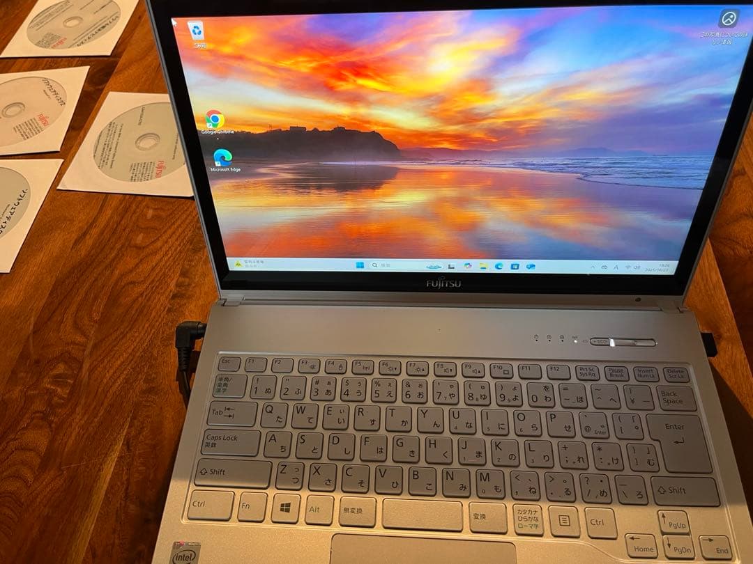 富士通 LIFEBOOK SH90/M win11 SSD２５６GB