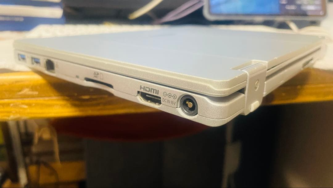 宗*4様 CF-RZ6 LTE対応 2180時間 Panasonic レッツノー