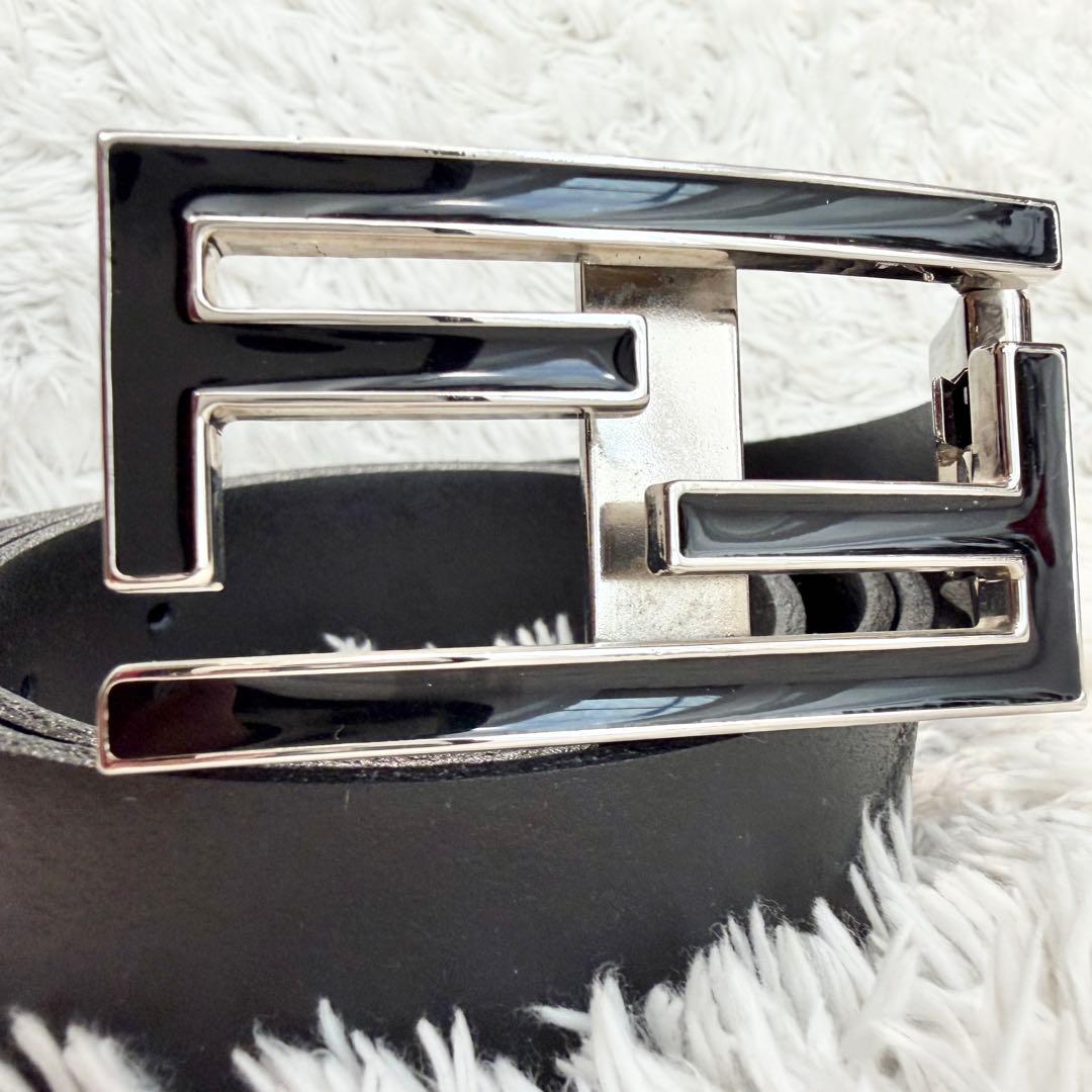 【極美品】フェンディ ベルト ズッカ ロゴ シルバー メンズ レザー ブラック