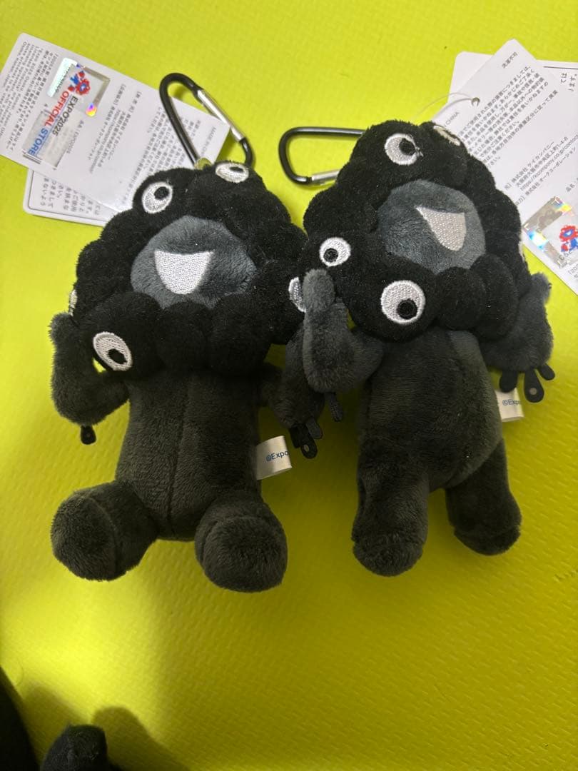 ★黒ミャクミャク(立ち・座りセット) カラビナ、タグ付き　【新品未使用】