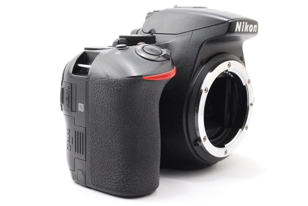 Nikon D5600✨Wi-Fi搭載機種 Bluetoothスマホ転送 高画質