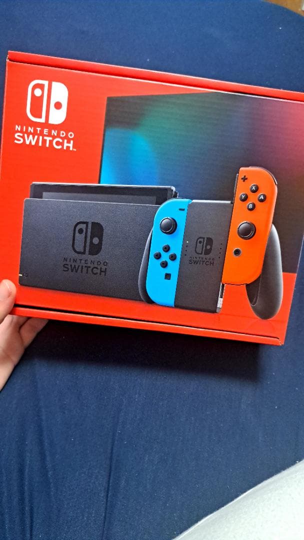 た*ぽ様 Nintendo Switch 本体 (ネオンブルーとネオンレッド)