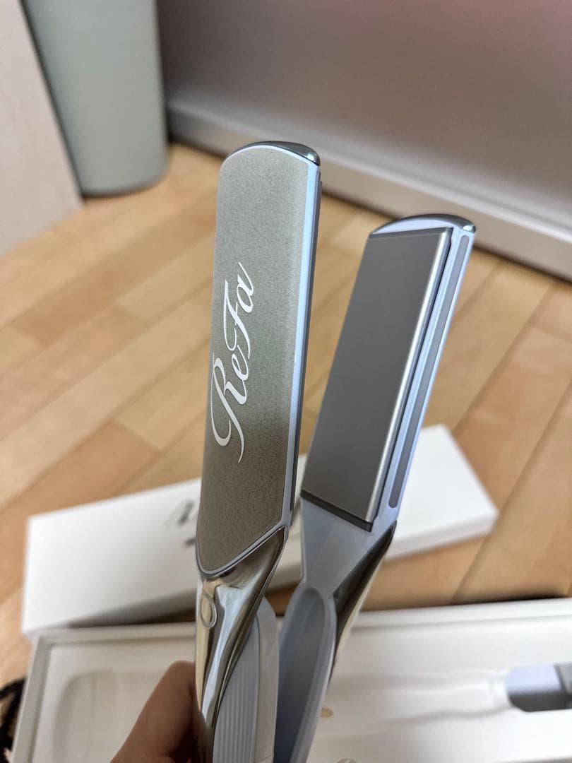 リファ ReFa ストレートヘアアイロンPOWER STRAIGHT IRON