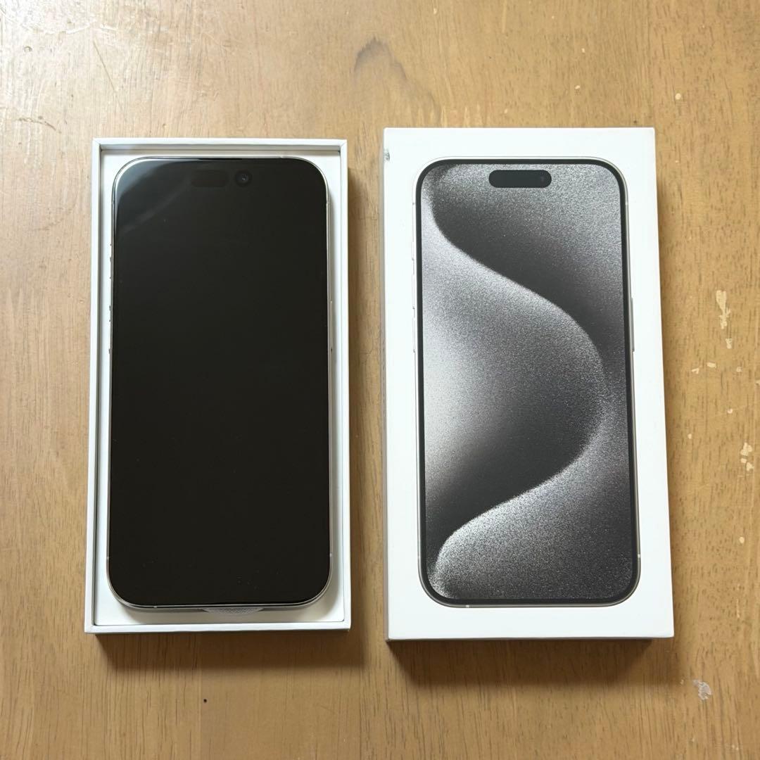 新品 Apple IPhone15pro 256GB ホワイトチタニウム