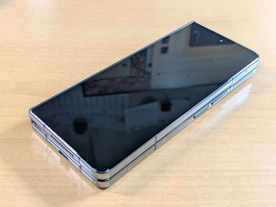 010200J 美品Galaxy Z Fold4 SCG16 256GB